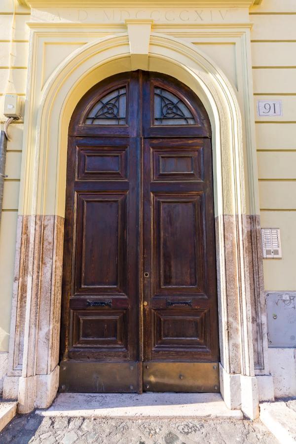 Assisi Style Flat Trastevere Roma Esterno foto